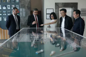 SPSI Cloud Port Development Group Co., Ltd nümayəndələri AZCON Holding şirkətlərindən olan Bakı Gəmiqayırma Zavoduna tanışlıq səfəri etmişlər.